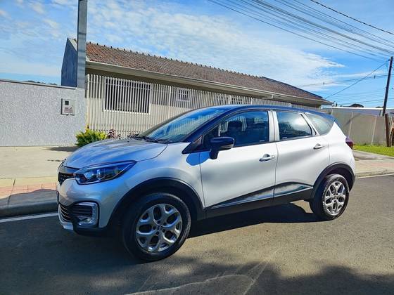 RENAULT CAPTUR 1.6 16V SCE FLEX INTENSE X-TRONIC RENAULT CAPTUR 1.6 16V SCE FLEX INTENSE X-TRONIC